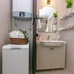 Eye Apartment